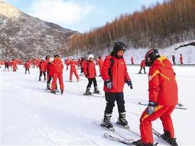 張家口崇禮區(qū)西灣子小學校長張志兵：希望培養(yǎng)出專業(yè)冰雪運動青少年人才
