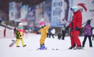 北京東城點(diǎn)燃校園冰雪運(yùn)動(dòng)“火種”