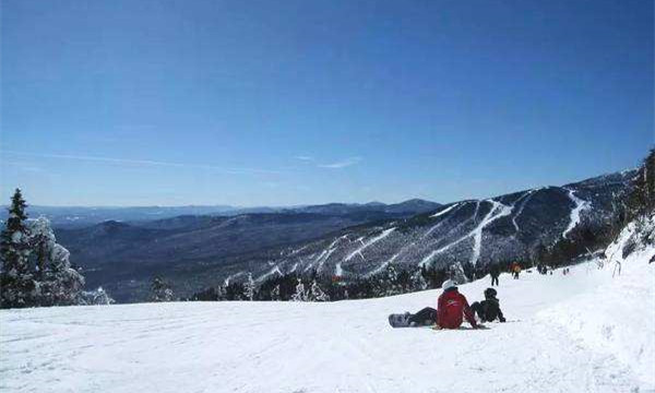 河北唐山灣道山滑雪場(chǎng)