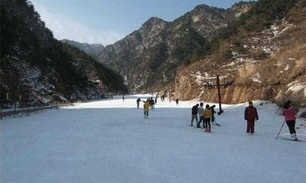 陜西商洛牧護關(guān)滑雪場
