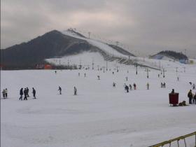 遼寧沈陽棋盤山滑雪場