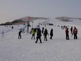 內(nèi)蒙古呼倫貝爾牙克石鳳凰山滑雪場
