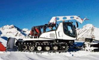 滑雪場(chǎng)壓雪車(chē)的選擇標(biāo)準(zhǔn)