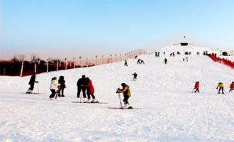 江蘇鹽城阜寧金沙湖滑雪場(chǎng)
