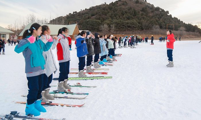 教育部:2020年遴選2000所冰雪運(yùn)動(dòng)特色學(xué)校