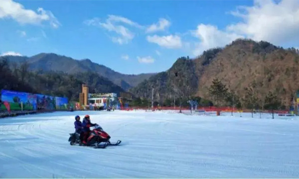 滑雪場(chǎng)